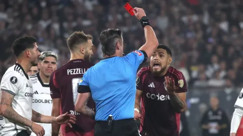 Paulo Díaz fue expulsado ante Colo Colo y en Argentina no lo perdonan