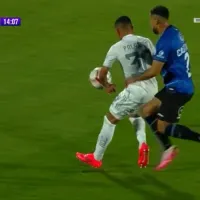 El polémico penal en el duelo de U de Chile vs Huachipato: el árbitro no escuchó el VAR