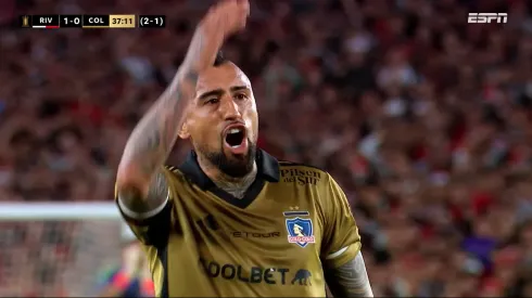 Arturo Vidal quedó furia con el meta de River Plate.