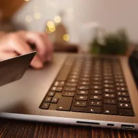 A días del Cyber Monday: Experto explica cómo comprar por internet sin caer en estafas