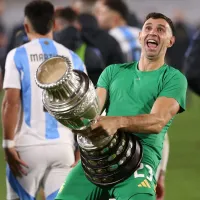 Dibu Martínez da unas particulares disculpas por su ordinario gesto en la final del Mundial: \'Era para hacer sonreír a los chicos\'