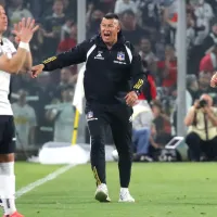 Jorge Almirón golpea la mesa y toma una drástica medida con dos titulares en Colo Colo ante Audax