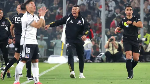 Jorge Almirón mueve el tablero en Colo Colo.