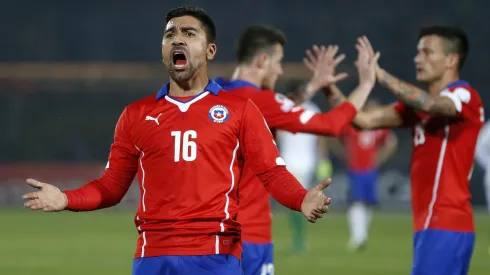 David Pizarro se declara "enamorado" de Charles Aránguiz