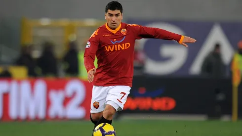 David Pizarro es ídolo en la Roma.