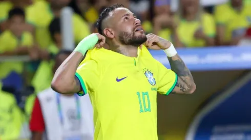 Neymar reveló quién es para él el mejor jugador de la historia del fútbol.