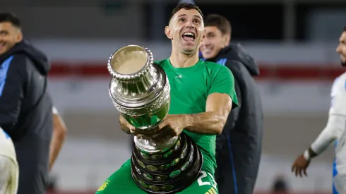 La ordinariez de Dibu Martínez que le costó un castigo y muchas críticas