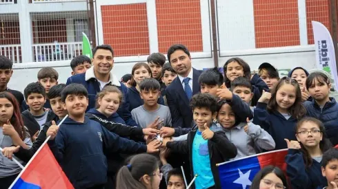 Gonzalo Jara tendrá su despedida del fútbol: antes se reunió con escolares de La Florida
