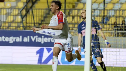 David Romero anotó un golazo.
