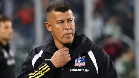 Jorge Almirón sorprende con su nómina.