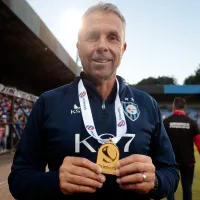 Gustavo Álvarez bromea con su "cábala" para superar a Colo Colo y ser campeón: "Me descubriste"