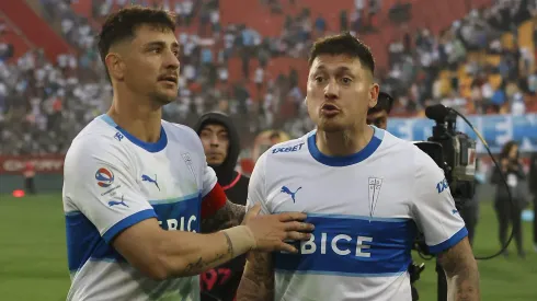 Zampedri tuvo que hacerse cargo de Castillo al final del Clásico Universitario.