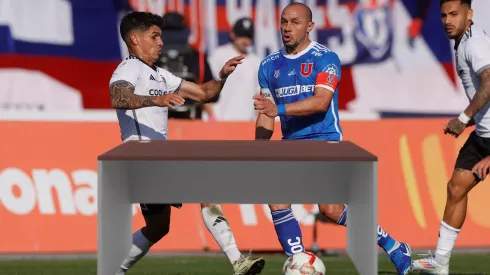 Colo Colo y la U juegan un partido en el escritorio de la ANFP
