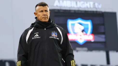 Jorge Almirón vivirá un martes claves en su paso por Colo Colo.