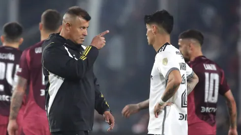 Almirón ya mira el plantel 2025