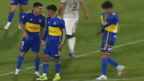El Pitbull Medel le dio un fortísimo reto a Milton Delgado en su redebut por Boca Juniors.