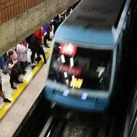 ¿A qué hora cierra el Metro de Santiago? Hay gratuidad y extensión horaria por Elecciones 2024