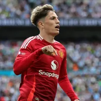 Insólito: Man United le pide al Man City que lleve a Garnacho en su avión y estos se niegan