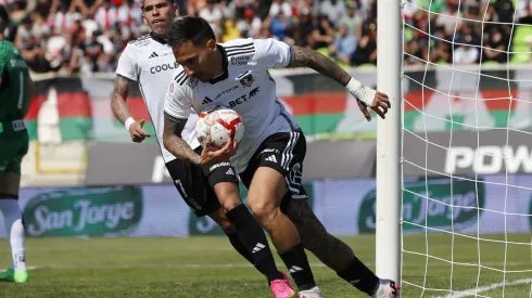 Javier Correa puede quedar fuera del partido de Colo Colo con Deportes Iquique.