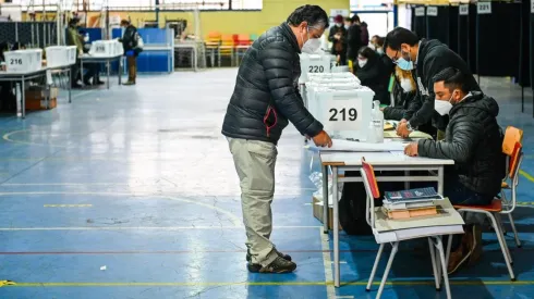 Vocales de mesa ahora deben cobrar por sus servicios.
