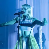 Setlist de AURORA en Chile: Las canciones que tocará el 10 de noviembre en el Movistar Arena