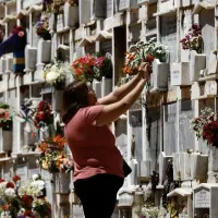 ¿A qué hora abren los cementerios? Horario 1 de noviembre por el Día de Todos los Santos