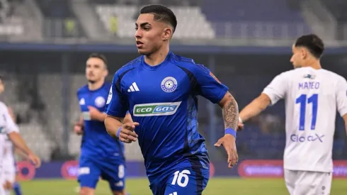 El chileno Jordhy Thompson ha perdido espacio en Rusia.