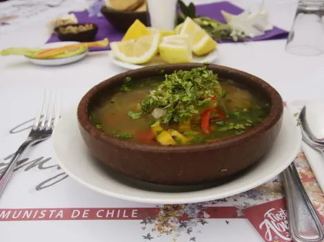 Receta de caldillo de congrio chileno