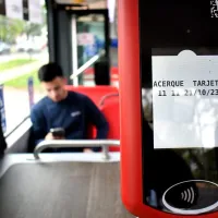 Anuncian alza del pasaje del transporte público en la Región Metropolitana desde el domingo