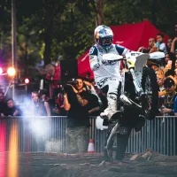 Eddie Karlsson brilla y se consagra campeón del City Race de Red Bull Los Andes