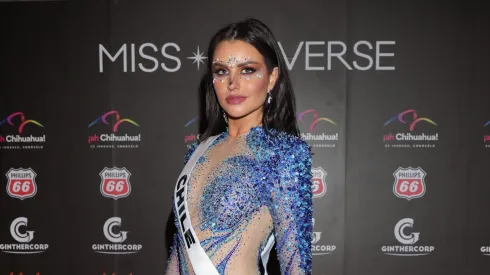 Emilia Dides compite por la corona.