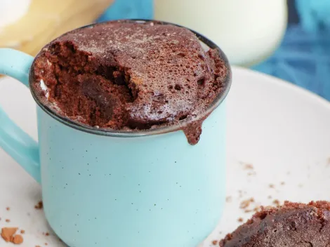 ¿Cómo hacer brownie en taza sin harina?