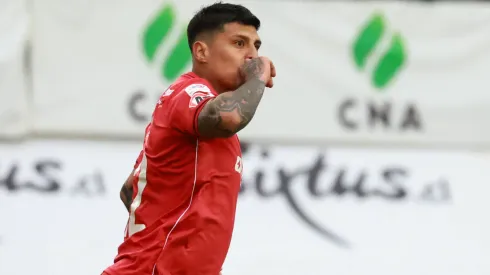 Patricio Rubio festeja en el duelo entre Ñublense y Universidad de Chile en la fecha 29 del Campeonato Nacional 2024.