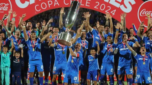 U de Chile acaba con siete años de mala racha y gana la Copa Chile.