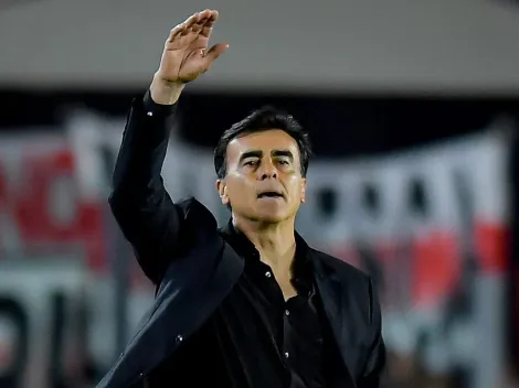 Gustavo Quinteros acusa persecución de árbitros en Argentina