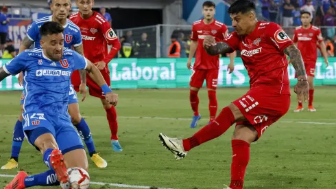 El momento del gol de Patricio Rubio.