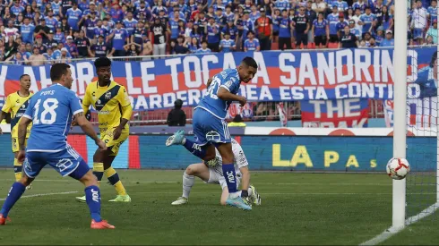 El gol que se perdió Palacios ante Everton.