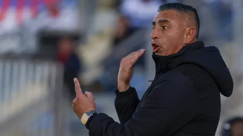 Jaime García asumió la conducción técnica de Huachipato, que vive un serio proceso de cambios.