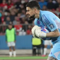 Mundialista elige a su arquero ideal para Colo Colo y destroza a Gabriel Arias: "Ha demostrado que..."