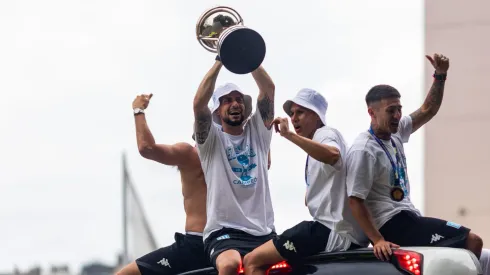 Gabriel Arias celebró la Sudamericana.