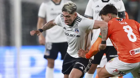 Palacios se puso la camiseta de Boca y se olvida de Colo Colo