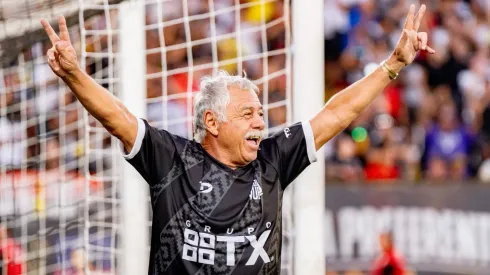 Carlos Caszely está feliz por el presente de Colo Colo