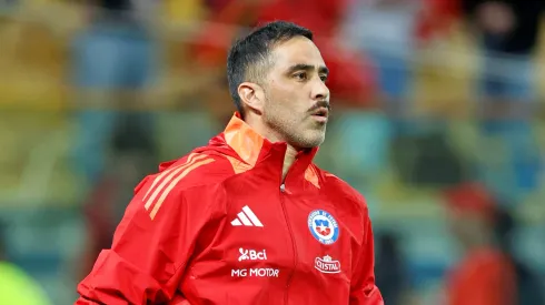 Bravo ya dijo que no está en sus deseos volver al fútbol, pero Colo Colo no bajará los brazos.