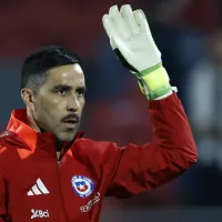 El mentor de Claudio Bravo le pega a Colo Colo por presión indebida: "Los dirigentes cometen..."