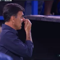 ¡A lo Joachim Löw! Gustavo Quinteros es captado hurgueteándose la nariz en partido ante Huracán
