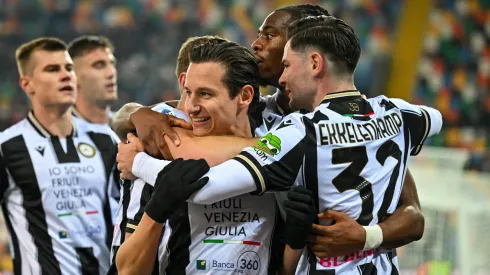 Los jugadores de Udinese celebrando el tanto de Florian Thauvin frente a Napoli en la jornada 16 de la Serie A 2024/25.