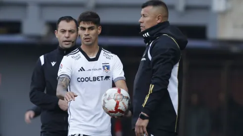 Jorge Almirón llegó golpeando la mesa en Colo Colo por el armado del plantel 2025.