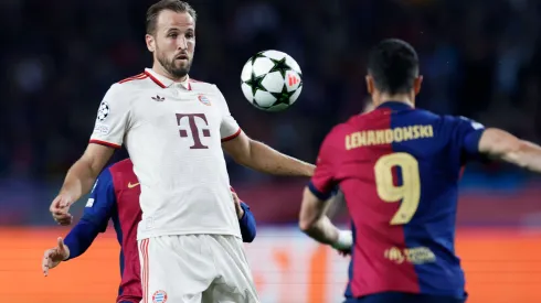 Harry Kane y Robert Lewandowski, dos de los candidatos, se enfrentaron en el Barcelona vs Bayern Múnich de la fase de liga.