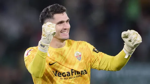 Matías Dituro celebró, aunque como suplente, una gran victoria del Elche en España.