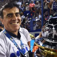 Confirmado: Gustavo Quinteros será el DT de Alexander Aravena en Gremio